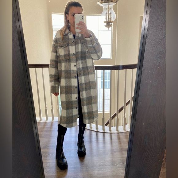 Reformation Jackets & Blazers - Reformation Ainslie Jacket - Light Grey Plaid Sz Small